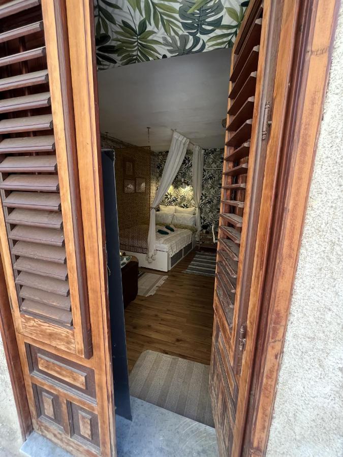 Lovely 1-Bedroom Studio In The Heart Of Old Part Of Termini Imerese Exterior photo