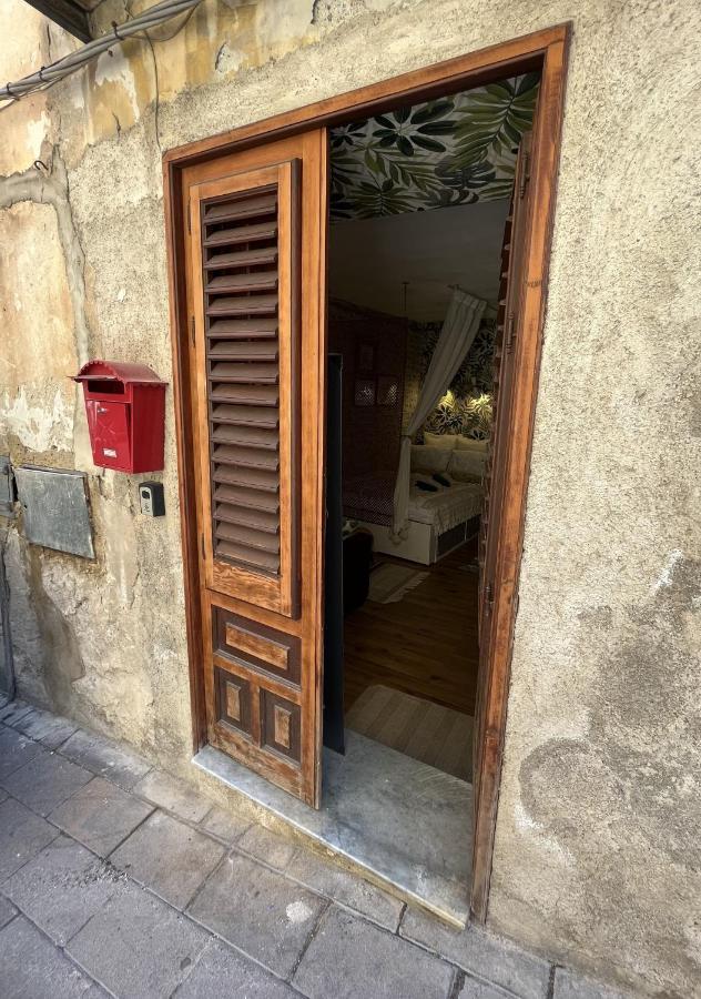 Lovely 1-Bedroom Studio In The Heart Of Old Part Of Termini Imerese Exterior photo