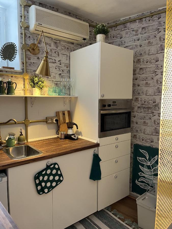 Lovely 1-Bedroom Studio In The Heart Of Old Part Of Termini Imerese Exterior photo